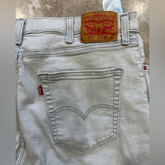 Levi’s light grey pants - Picture 7 of 8